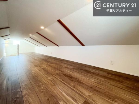 ���[ ���������[�t���I���i�g��Ȃ��悤�ȃC���e���A��G�ߕ��̉Ɠd�̎��[�ɕ֗��I���������X�b�L���ƕЕt���܂��I