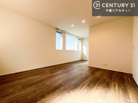 �Q�� �D���������������ޗm���́A���̖ڊo�߂��C�������ǂ������ł��ˁB���������Ԃ��������Ɖ߂������Ƃ��ł��܂��B�D�����F�����̃t���[�����O���ǂ�ȉƋ�ɂ��}�b�`���܂��I