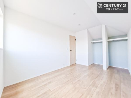 �q������ ���[�X�y�[�X�����t���Ă���̂ŁA�}�ȗ��q���ł��U�炩��������������T�b�ƕЂÂ����đ�ϕ֗��ł��I