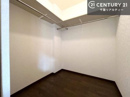 ���[ �E�H�[�N�C���N���[�[�b�g�t���ł��B��������̂��m���Ȃǂ����[���Ă��������ł��ˁI���ɂ���@�������ȂǋG�ߕ��̑傫�ȉƓd�����[�ł��܂��B