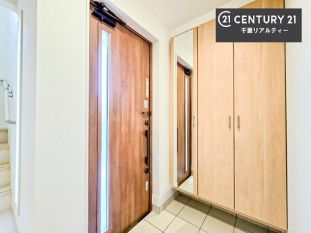 ���� ���ċA���Ă��Ă��A�������܁I�����������Ȃ�A�D�����}������Ă�����ԂɂȂ��Ă��܂��B
���邭��������錺�ւł��I