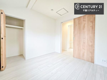 �q������ �V���v���Ƀf�U�C������Ă��邽�߁A�Ƌ��I�т܂���I
���C�ɓ���̉Ƌ��u���Ă��낰���Ԃ���邱�Ƃ��ł��܂��B