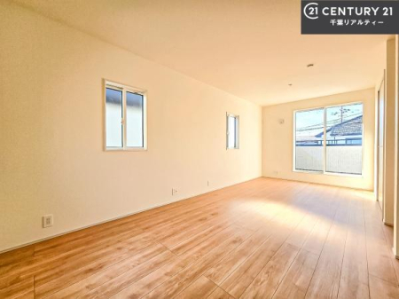 �m�� 2�ʍ̌����m�ۂ������邢�����́A���ʂ����ǂ��A���邭��ϋ��S�n�̗ǂ���ԂƂȂ��Ă���܂��B�����b�N�X���ĉ߂�����S�n�̗ǂ��������ł��I���̖ڊo�߂��X�b�L�����܂��ˁI