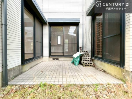 �� �e���X�E��p��t���I�K�[�f�j���O�₨�q�l�̗V�я�Ƃ��ăA�E�g�h�A���y���߂�悤�Ȃ������I
�z������ǍD�Ȃ���ł��I���ꂽ���ɂ͐�������n����J���I�Ȏ��Ԃ��y���߂܂��B