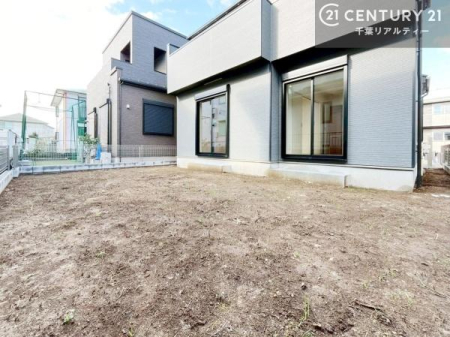 �� ����X�y�[�X���I
�K�[�f�j���O��ƒ�؉����y���߂ăA�E�g�h�A�̎�����������ł��ˁI