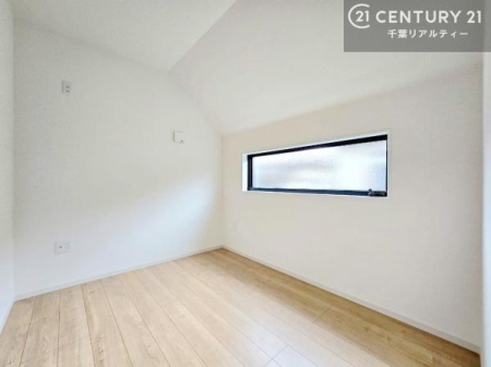 ���̑����� ��3.7���̔[�˂͂��ꂵ�����t���B���C��̌����ł��邽�ߎ��C��������ɂ����A�G�ߕ���傫�ȉו��̎��[�ɂ����S���Ă��g�����������܂��B