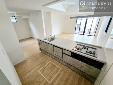 �L�b�`�� ��Ƃ����₷���V�X�e���L�b�`���ł��I���[����������t���Ă���̂ŁA�����X�y�[�X�ɕ���u���Ȃ��čςނ̂ŁA�L�X�g���āA���K�ɍ�Ƃ��ł��܂��I