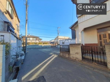 �O�ʓ��H�܂ތ��n�ʐ^ �O�ʓ��H��4���I�z����ǍD�ȗ��n�ł��B
�Ԍɓ��ꂪ���ȕ������S�ł��ˁB