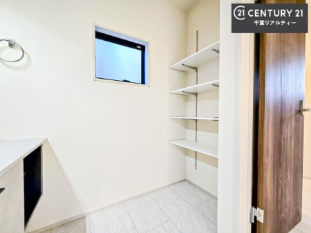 ���ʑ�E���ʏ� ���[�����Ղ�̐��ʎ��I���p�i�̃X�g�b�N��o�X�^�I�����X�b�L���Ǝ��[�ł��Ď��o���₷���I����肪�X�b�L���Еt���ċC�����̗ǂ���ԁI