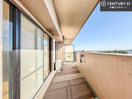 �o���R�j�[ �z������̗ǂ��o���R�j�[�ŁA�����󕨂��悭���������ł��ˁI
���V�C�̗ǂ����ɂ̓o���R�j�[�֏o�ă��t���b�V������̂��C�����悳�����ł��B