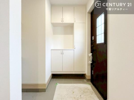 ���� �V���[�Y�{�b�N�X�t���Ȃ̂ŁA���ւ��Еt�����|�������₷���ł��I
�X�b�L���������ւŌ˂��J�����u�ԁA�������̂���S�n������Ԃ��o�}���Ă���܂��B