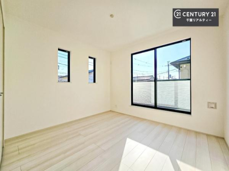 �Q�� �o���R�j�[�ɖʂ��Ă���m���ł��B���邭�����肪����A���C����������ł��܂��I���N���āA�O�ɏo�Ĕw�L�т����[�ċz�����ǂ������}������邱�Ƃ��ł��܂��B