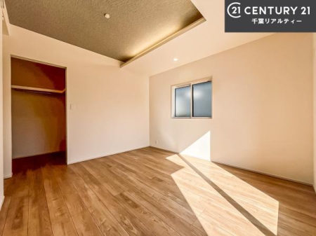 ���r���O�ȊO�̋��� �V���v���Ƀf�U�C������Ă��邽�߁A�Ƌ��I�т܂���I
���C�ɓ���̉Ƌ��u���Ă��낰���Ԃ���邱�Ƃ��ł��܂��B