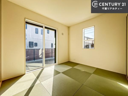 �a�� �a���ł͂��q�l���]��ł����������S�z�͂قƂ�ǂ���܂���B
�Ǝ��̍��ԂɃ}�}��p�p���Q�����Ŏg����x�e�X�y�[�X�Ƃ��Ă����p�I