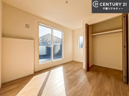 ���r���O�ȊO�̋��� �V���v���Ƀf�U�C������Ă��邽�߁A�Ƌ��I�т܂���I
���C�ɓ���̉Ƌ��u���Ă��낰���Ԃ���邱�Ƃ��ł��܂��B