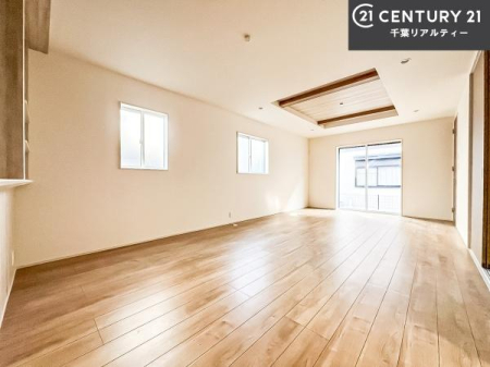 ���r���O �J�����̂���L�XLDK�I�\�t�@�[��_�C�j���O�e�[�u����u���Ă������ɂȂ�Ȃ��̂ŉ��K�ɉ߂����܂��I�R�~���j�P�[�V���������₷�����r���O�ł��I