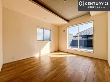 �m�� �o���R�j�[�ɖʂ��Ă���m���ł��B���邭�����肪����A���C����������ł��܂��I���N���āA�O�ɏo�Ĕw�L�т����[�ċz�����ǂ������}������邱�Ƃ��ł��܂��B