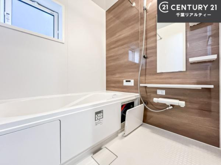 ���� �������������l�̕��͋C�̃o�X���[���́A�����o�Ă��ăo�X�^�C�����[���I
���d���撣���Ă��邲�J���ɂ��D�݂̓����̓����܂����āA�y����ł݂Ă͂������ł��傤���H