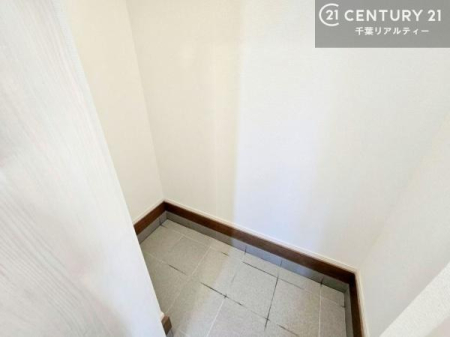 ���[ �x�r�[�J�[���̕��Ȃǂ����܂��ĕ֗��Ȏ��[�X�y�[�X�ł��I