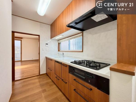 �L�b�`�� �Ǖt�L�b�`���́A�W�����č�ƂɎ��|����܂��I��Ƃ̓������N���N�I
�����̗��������肻���ł��ˁI���[�X�y�[�X���L�x�ŁA�����X�y�[�X���X�b�L���ƕЕt���Ђ�`�����p�ł��܂��I