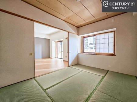 �a�� ���r���O�Ɨאڂ����a���ł��I�Ǝ��̋x�e�X�y�[�X��L�b�Y�X�y�[�X�Ƃ��Ċ��p����̂��悳�����ł��ˁI
�a���̎g�����͖�����I���[�X�y�[�X�������Ղ�ł��I