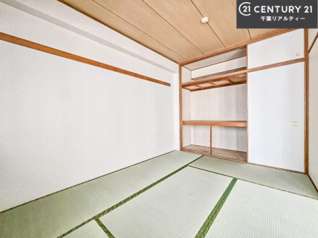 �a�� �^�^�~�̍��肪���炬��^����A�����b�N�X��ԁB�J�����̂���a���ƂȂ��Ă���܂��B���{�l�̐S������u�a�v�̋�ԁB�䑐�̍���Y����Ԃ͖����̂ЂƎ������o���Ă���܂��I