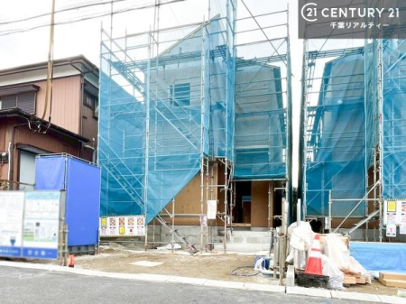 ���̑����n ���݌��z���B������͖��邭�J���I�ȃ��r���O��ŐV�ݔ��̃L�b�`���Ȃǉ��K�ȋ�Ԃ��L����܂��B�����������炱���g�V������炵�h�ւ̊��҂����܂�Z�܂��B�����������Ȃ����z���̗l�q���K���ł��B