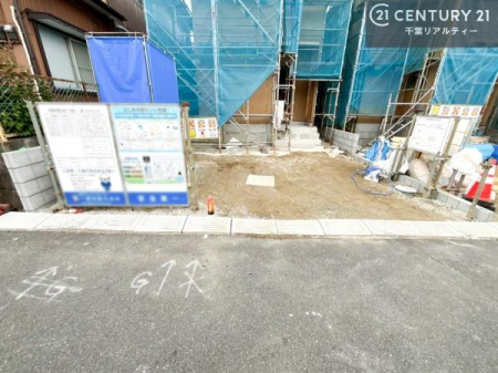 ���ԏ� ���ԃX�y�[�X��2�䕪����܂��I�Z�J���h�J�[�͂������A�o�C�N�⎩�]�ԂȂǂ��u���ꏊ�ɍ���܂���B