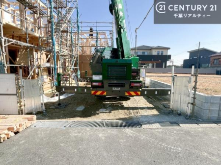 ���ԏ� ���ԃX�y�[�X��2�䕪����܂��I�Z�J���h�J�[�͂������A�o�C�N�⎩�]�ԂȂǂ��u���ꏊ�ɍ���܂���B