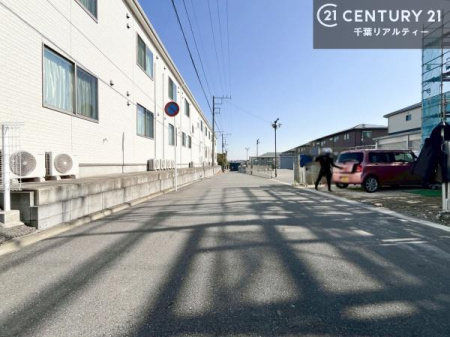 �O�ʓ��H�܂ތ��n�ʐ^ ���ӊ���A���q�l�̂���]�ɍ������������ꏏ�ɂ��ē���v���܂��B�Z��[���A�h�o�C�U�[�ɂ�邲���k������܂��B���Ђ͂��₢���킹�ɑ��Ή����܂��I���҂������܂���I