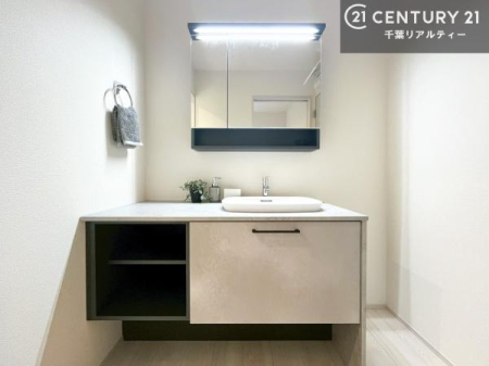 ���ʑ�E���ʏ� �g�Ȃ�𐮂�����ʏ��́A���������厖�ł��I������̐������̂��镵�͋C�����o�I�C�����悭���g�����������܂��B