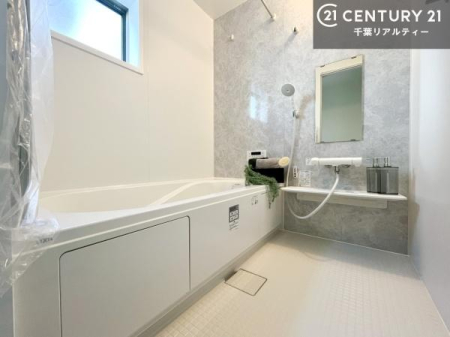 ���� �������������l�̕��͋C�̃o�X���[���́A�����o�Ă��ăo�X�^�C�����[���I
���d���撣���Ă��邲�J���ɂ��D�݂̓����̓����܂����āA�y����ł݂Ă͂������ł��傤���H