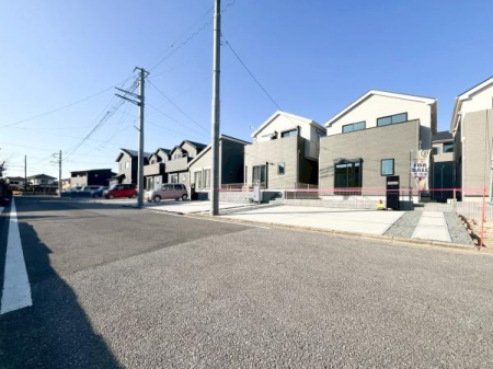 �O�ʓ��H�܂ތ��n�ʐ^ ���ӊ���A���q�l�̂���]�ɍ������������ꏏ�ɂ��ē���v���܂��B�Z��[���A�h�o�C�U�[�ɂ�邲���k������܂��B���Ђ͂��₢���킹�ɑ��Ή����܂��I���҂������܂���I