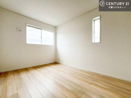 �m�� 2�ʍ̌����m�ۂ������邢�����́A���ʂ����ǂ��A���邭��ϋ��S�n�̗ǂ���ԂƂȂ��Ă���܂��B�����b�N�X���ĉ߂�����S�n�̗ǂ��������ł��I���̖ڊo�߂��X�b�L�����܂��ˁI