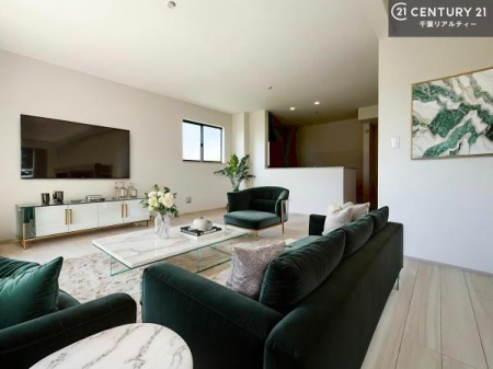 ���r���O �Ƌ��CG�p�[�X�ł��B�S�n�ǂ����r���O�͉Ƒ������R�ƏW�܂�܂��B�Ƒ��c�R�̎��Ԃ����������ł��B���Ƒ��ƁA����w�[���������Ԃ��߂��������ł��ˁB���邭�J���I�ȋ�Ԃł��B�y���d�l�z