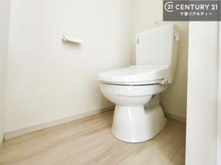 �g�C�� �������֍��ɂ��A�~��͕֍����g�����ł���̂ŗ₽���֍��ɍ��炸�ɍςފ������d�l�ł��I�V���v���ȃJ���[����Ƃ��Ă���̂ŁA������ꂪ���₷���ł��B