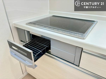 �L�b�`�� �O�����t���̍��@�\�L�b�`���ŁA�����̕��������ƍL����܂��B
�������ȃf�U�C���Ǝ��p���𗼗����A�������鎞�Ԃ����K�ɁI