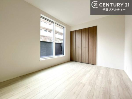 �Q�� �o���R�j�[�ɖʂ��Ă���m���ł��B���邭�����肪����A���C����������ł��܂��I���N���āA�O�ɏo�Ĕw�L�т����[�ċz�����ǂ������}������邱�Ƃ��ł��܂��B