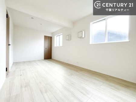 �m�� ���邢�����́A���ʂ����ǂ��A���邭��ϋ��S�n�̗ǂ���ԂƂȂ��Ă���܂��B�����b�N�X���ĉ߂�����S�n�̗ǂ��������ł��I���̖ڊo�߂��X�b�L�����܂��ˁI