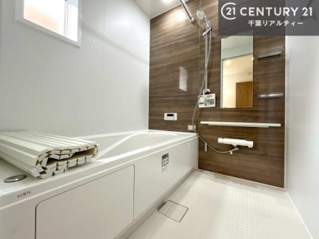 ���� �������������l�̕��͋C�̃o�X���[���́A�����o�Ă��ăo�X�^�C�����[���I
���d���撣���Ă��邲�J���ɂ��D�݂̓����̓����܂����āA�y����ł݂Ă͂������ł��傤���H