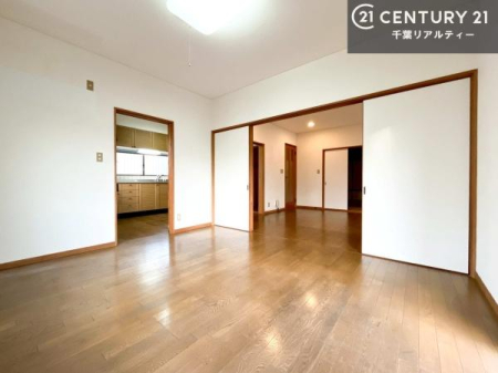 �Q�� �D���������������ޗm���́A���̖ڊo�߂��C�������ǂ������ł��ˁB���������Ԃ��������Ɖ߂������Ƃ��ł��܂��B�D�����F�����̃t���[�����O���ǂ�ȉƋ�ɂ��}�b�`���܂��I