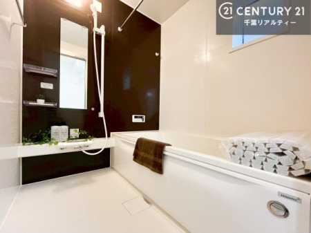 ���� �������������l�̕��͋C�̃o�X���[���́A�����o�Ă��ăo�X�^�C�����[���I
���d���撣���Ă��邲�J���ɂ��D�݂̓����̓����܂����āA�y����ł݂Ă͂������ł��傤���H