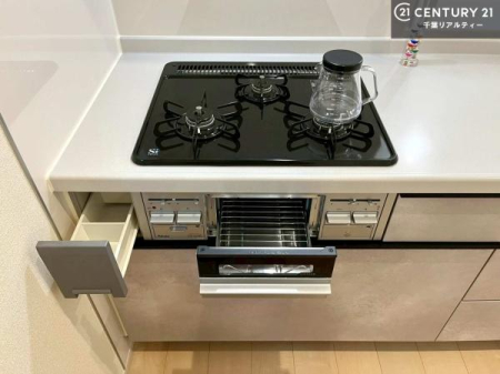 �L�b�`�� �y���d�l�z�R�����͎O������̂ł������̓����i�s���ł��܂��B
�������O�����t���ł��B�����X�y�[�X���L�X���Ă���׍�Ƃ����₷���I�g�����肪�ǂ��V�X�e���L�b�`���ł��I