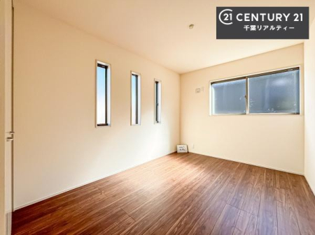 �m�� 2�ʍ̌����m�ۂ������邢�����́A���ʂ����ǂ��A���邭��ϋ��S�n�̗ǂ���ԂƂȂ��Ă���܂��B�����b�N�X���ĉ߂�����S�n�̗ǂ��������ł��I���̖ڊo�߂��X�b�L�����܂��ˁI