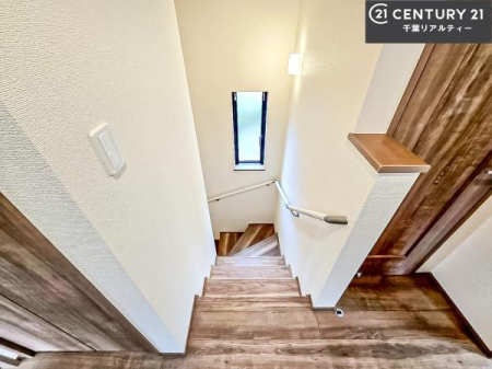 ���̑����� �K�i�͖��邭�萠������Ă��܂��B���q�l�₲�N�z�̕������S���Ă����p�����܂��ˁB