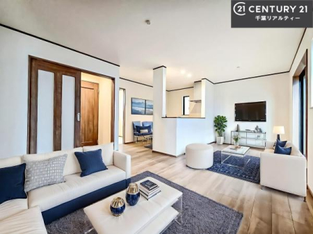 ���r���O �Ƌ��CG�p�[�X�ł��B�S�n�ǂ����r���O�͉Ƒ������R�ƏW�܂�܂��B�Ƒ��c�R�̎��Ԃ����������ł��B���Ƒ��ƁA����w�[���������Ԃ��߂��������ł��ˁB���邭�J���I�ȋ�Ԃł��B