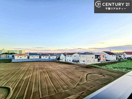 �Z�˂���̒��]�ʐ^ ������������Z��X�ł��I���͂ɂ͍����������Ȃ��A�󂪍L���J����������A�z�������傫���Ղ��邱�Ƃ�����܂���I�C�����̗ǂ������ʂ蔲����X���݂ł��I