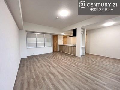 ���r���O �S�n�ǂ����r���O�͉Ƒ������R�ƏW�܂�܂��B�Ƒ��c�R�̎��Ԃ����������ł��B���Ƒ��ƁA����w�[���������Ԃ��߂��������ł��ˁB���邭�J���I�ȋ�Ԃł��B