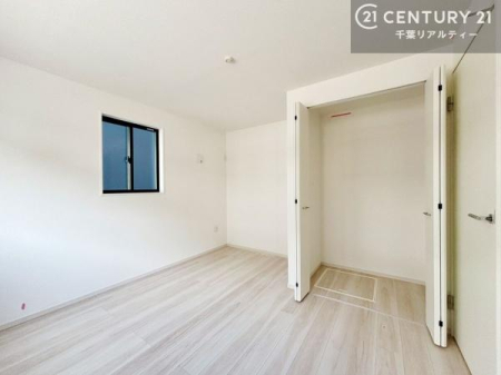 �m�� ���[���������肠��̂ŉƋ�̔z�u�����₷���A���C�t�X�^�C���ɍ��킹����������肪�\�ł��B