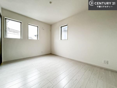 �q������ �|���o�������Ȃ��������́A���q�l�̂������Ƃ��Ă����S�ł��I
���[�X�y�[�X���[�����Ă���̂ŎU�炩�������������T�b�ƕЕt�����܂��I